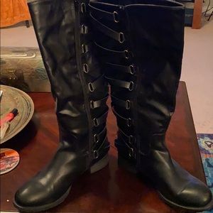 Women’s boots